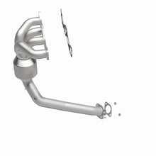 Cargar imagen en el visor de la galería, MagnaFlow Conv DF 05-11 Volvo XC90 4.4L Front