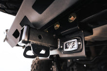 Cargar imagen en el visor de la galería, DV8 Offroad 07-21 Jeep Wrangler (JK/JL) Enganche atornillable con luces