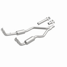 Cargar imagen en el visor de la galería, MagnaFlow Conv Direct Fit 90-93 Land Rover Range Rover 3.9L V8