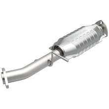 Load image into Gallery viewer, MagnaFlow Conv DF 98-00 Kia Sportage
