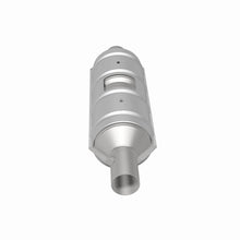 Cargar imagen en el visor de la galería, MagnaFlow Conv Univ 97-02 Ford Truck And Vans