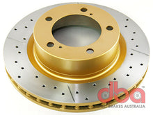 Cargar imagen en el visor de la galería, DBA 07+ Toyota Landcruiser Serie 200 Rotor delantero perforado y ranurado serie Street