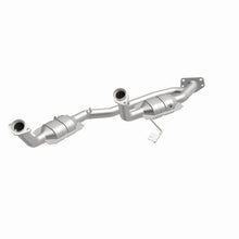 Cargar imagen en el visor de la galería, MagnaFlow Conv DF 04 Ford Freestar 3.9L