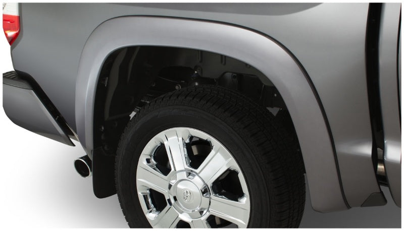 Bushwacker 16-18 Toyota Tundra Fleetside OE Style Bengalas - 4 piezas - Gris magnético