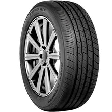 Cargar imagen en el visor de la galería, Toyo Open Country Q/T Tire - 235/65R18 106V
