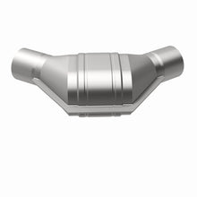 Cargar imagen en el visor de la galería, MagnaFlow Conv Universal 2.25 Angled In/Out Front CA