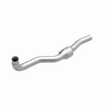 Cargar imagen en el visor de la galería, MagnaFlow Conv DF 06- GM Silv/Sierra 6.6L