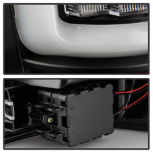 Cargar imagen en el visor de la galería, Spyder 99-04 Jeep Grand Cherokee - Light Bar Led Tail Lights - Black - ALT-YD-JGC99V3-BK