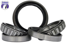 Cargar imagen en el visor de la galería, Yukon Gear Axle Bearing &amp; Seal Kits For Ford 10.25in Rear