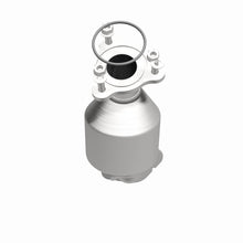 Cargar imagen en el visor de la galería, Magnaflow Conv DF 2010-2011 LaCrosse 3.6 L Underbody