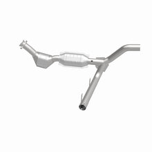Cargar imagen en el visor de la galería, MagnaFlow Conv DF 97-98 Ford F-150 Pickup 4.2L P/S 4WD