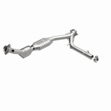 Cargar imagen en el visor de la galería, MagnaFlow Conv DF 03-04 Lincoln Navigator 5.4L P/S