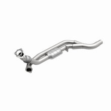 Cargar imagen en el visor de la galería, MagnaFlow Conv DF 96-97 Camaro 5.7L P/S