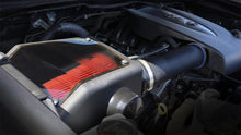 Cargar imagen en el visor de la galería, Volant 16-18 Toyota Tacoma 3.5L V6 PowerCore Closed Box Air Intake System