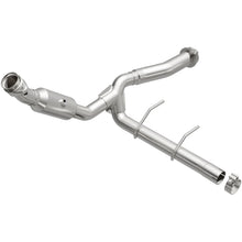 Cargar imagen en el visor de la galería, MagnaFlow 11-14 Ford F-150 5.0L Direct Fit CARB Compliant Left Catalytic Converter