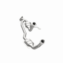 Cargar imagen en el visor de la galería, MagnaFlow Conv DF 04 Ford Freestar 3.9L