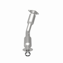 Cargar imagen en el visor de la galería, MagnaFlow Conv DF 07-08 Nissan Sentra 2.0L (49 State)