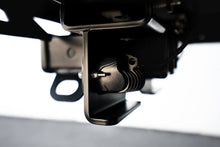 Cargar imagen en el visor de la galería, DV8 Offroad 07-21 Jeep Wrangler (JK/JL) Enganche atornillable con luces