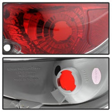 Cargar imagen en el visor de la galería, Spyder Chrysler PT Cruiser 01-05 Euro Style Tail Lights Chrome ALT-YD-CPT01-C