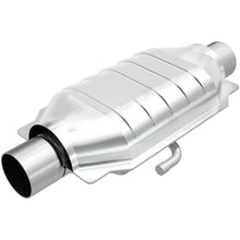 Cargar imagen en el visor de la galería, MagnaFlow Conv Universal 2.25in Inlet 2.25in Outlet 16in Length 6.375in Width