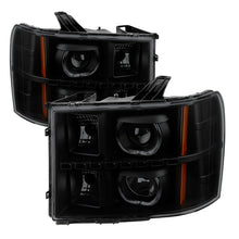 Cargar imagen en el visor de la galería, Xtune GMC Sierra 2500/3500HD 07-13 Projector Headlights LED Halo- Black Smoked PRO-JH-GSIE07-CFB-BSM