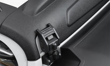 Cargar imagen en el visor de la galería, Bushwacker 07-18 Jeep Wrangler JK/JKU Trail Armor Hood Armor (juego de 3 piezas) - Tex. Negro