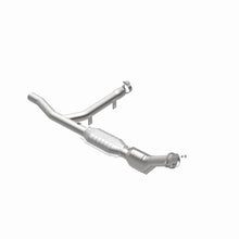 Cargar imagen en el visor de la galería, MagnaFlow Conv DF 97-98 Ford Trucks 4.2L