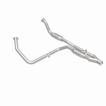 Cargar imagen en el visor de la galería, MagnaFlow Conv DF 04-07 Dodge Ram 5.7L