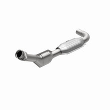 Cargar imagen en el visor de la galería, MagnaFlow Conv DF 99-00 Ford F-150 4.2L 50S