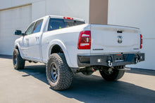 Cargar imagen en el visor de la galería, Parachoques trasero DV8 Offroad 19+ Ram 2500/3500