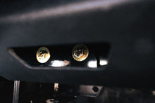 Cargar imagen en el visor de la galería, DV8 Offroad 07-21 Jeep Wrangler (JK/JL) Enganche atornillado sin luces