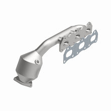 Cargar imagen en el visor de la galería, MagnaFlow Conv DF 00 Suzuki Grand Vitara 2.5L