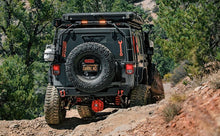 Cargar imagen en el visor de la galería, MagnaFlow 07-18 Jeep Wrangler JK Overland Series Axle-Back Exhaust System