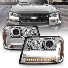 Cargar imagen en el visor de la galería, ANZO 2006-2009 Chevrolet Trailblazer Proyector Faros delanteros con diseño estilo tablón cromado con ámbar
