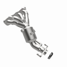 Cargar imagen en el visor de la galería, MagnaFlow OEM Grade 12-17 Toyota Prius C Federal / EPA Compliant Manifold Catalytic Converter