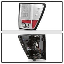 Cargar imagen en el visor de la galería, Spyder Jeep Grand Cherokee 05-06 Version 2 Light Bar LED Tail Lights - Chrome