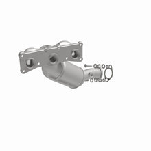 Cargar imagen en el visor de la galería, MagnaFlow Converter Direct Fit California Grade 09-10 BMW 528i L6 3.0L