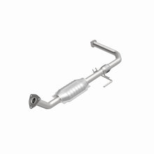 Cargar imagen en el visor de la galería, MagnaFlow Conv DF 00-04 Toyota Tundra V8 4.7L Gas