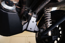 Cargar imagen en el visor de la galería, Placa protectora del diferencial trasero DV8 Offroad 21-22 Ford Bronco