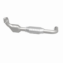 Cargar imagen en el visor de la galería, MagnaFlow Conv DF 97-98 Ford Trucks 4.6L