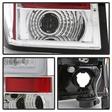 Cargar imagen en el visor de la galería, Spyder Jeep Grand Cherokee 05-06 Version 2 Light Bar LED Tail Lights - Chrome