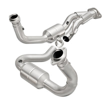 Cargar imagen en el visor de la galería, MagnaFlow Conv DF 05-06 Grand Cherokee 4.7
