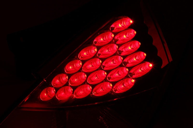 ANZO 2003-2005 Nissan 350Z luces traseras LED rojas