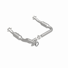 Cargar imagen en el visor de la galería, MagnaFlow Conv DF 06-09 Ford Explorer / 06-10 Mercury Mountaineer 4.6L Y-Pipe Assembly (49 State)