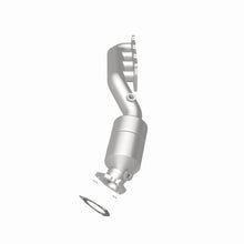 Cargar imagen en el visor de la galería, MagnaFlow Conv DF 02-04 VW Passat 4.0L