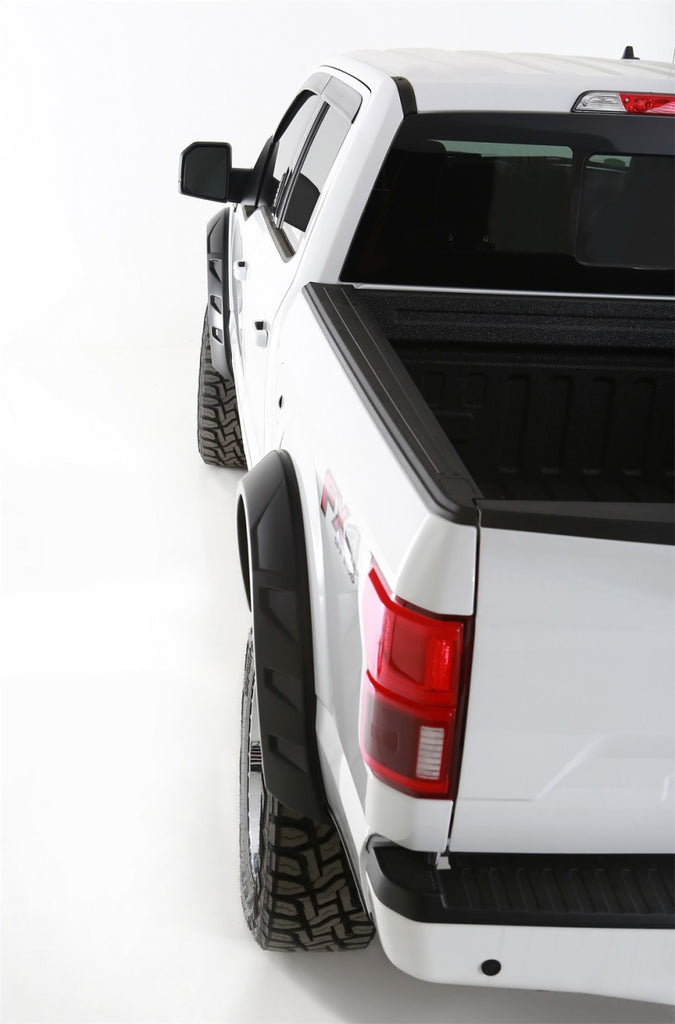 Bushwacker 18-19 Ford F-150 DRT estilo bengalas 4 piezas - negro