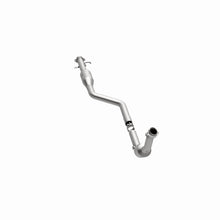 Cargar imagen en el visor de la galería, MagnaFlow Conv DF 99-02 Mercedes SL500 5.0L