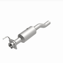 Cargar imagen en el visor de la galería, MagnaFlow 20-22 Ford F-350 Super Duty V8 7.3L Rear Underbody Direct Fit Catalytic Converter