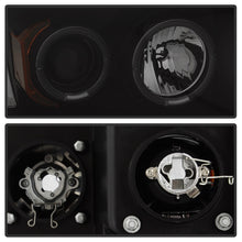 Cargar imagen en el visor de la galería, Spyder Dodge Ram 1500 02-05 03-05 Projector Headlights LED Halo LED Blk Smke PRO-YD-DR02-HL-BSM