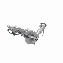 Cargar imagen en el visor de la galería, MagnaFlow 14-15 Ford Transit Connect OEM Grade Federal/EPA Compliant Manifold Catalytic Converter
